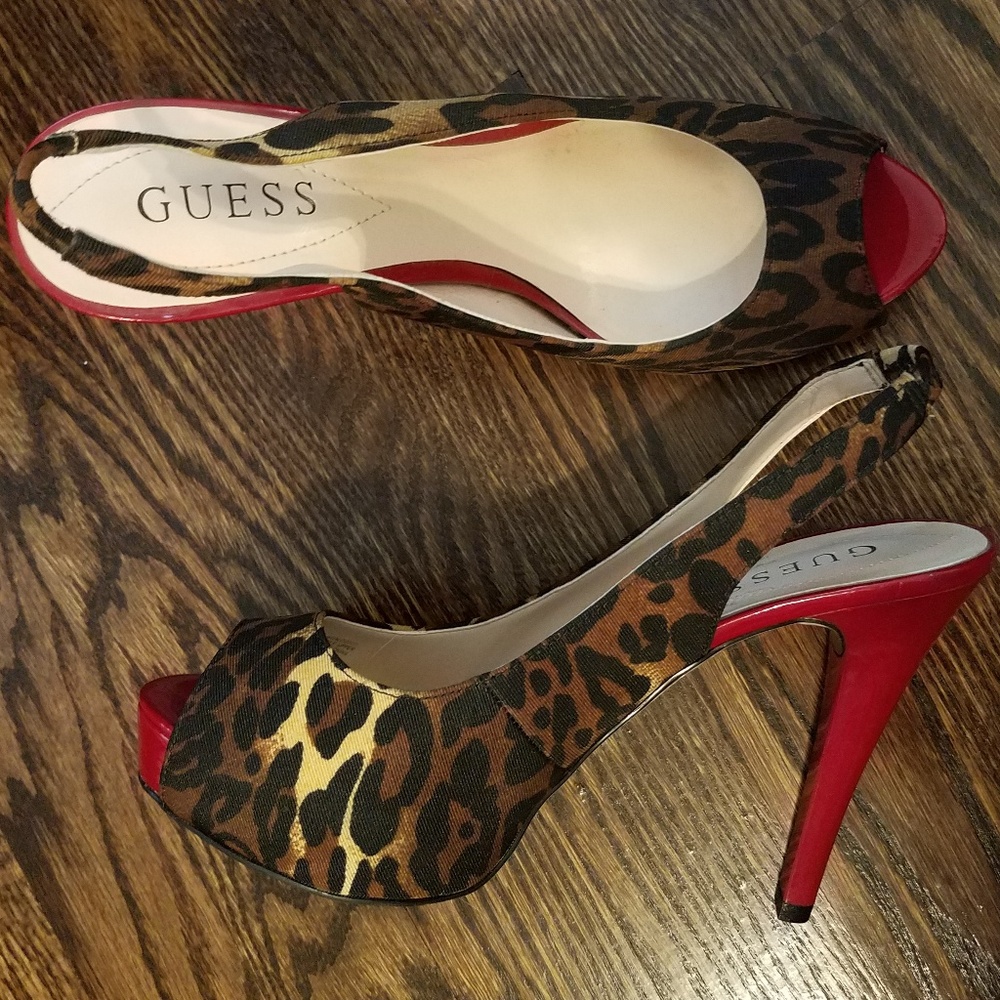 Like New Guess Leopard Print Heel Pumps